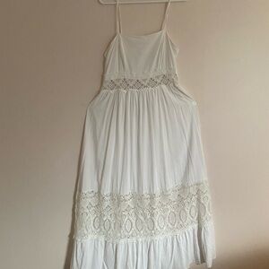 Solitaire White Lace Dress